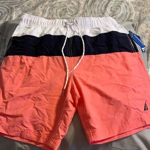 Men’s Nautica board shorts. Size small.
